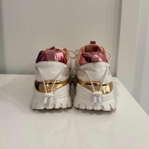 Ardene Chunky Sneakers size 9 ✨ - Picture 3 of 8